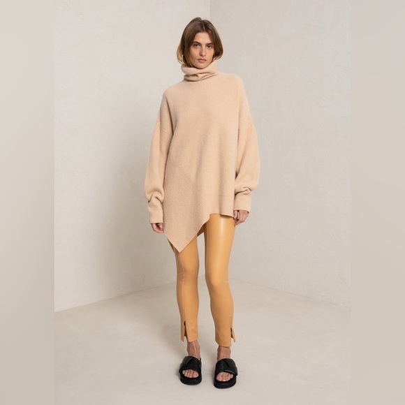 A.L.C. Jasper Rory Oversized Turtleneck Wool Cashmere Sweater - Picture 1 of 8